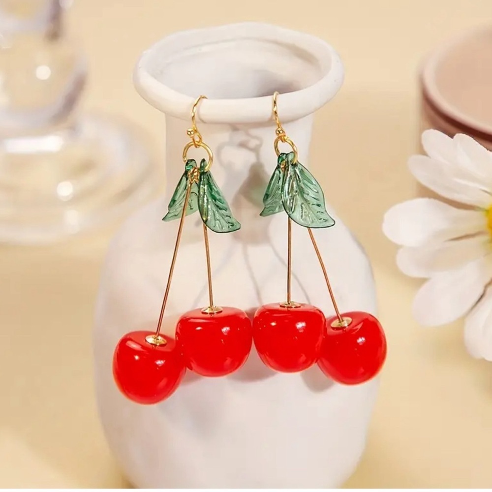 Vintage Cherry drop earrings - Picture 3 of 3